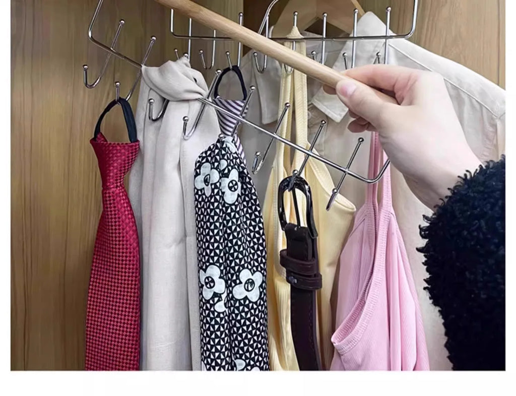 Porte-accessoires en bois – casquettes, ceintures et foulards
