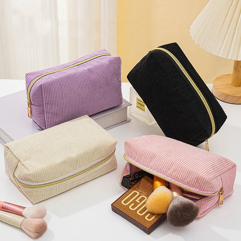 Trousse maquillage et accessoires velours